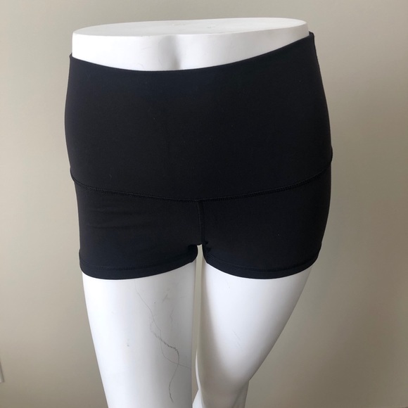Lululemon Athletica Align Black Shorts - Picture 5 of 12